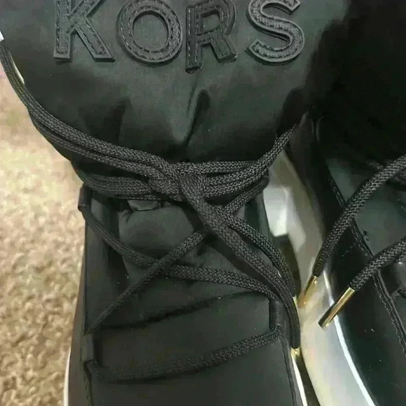 Michael Kors - Picture 9 of 11